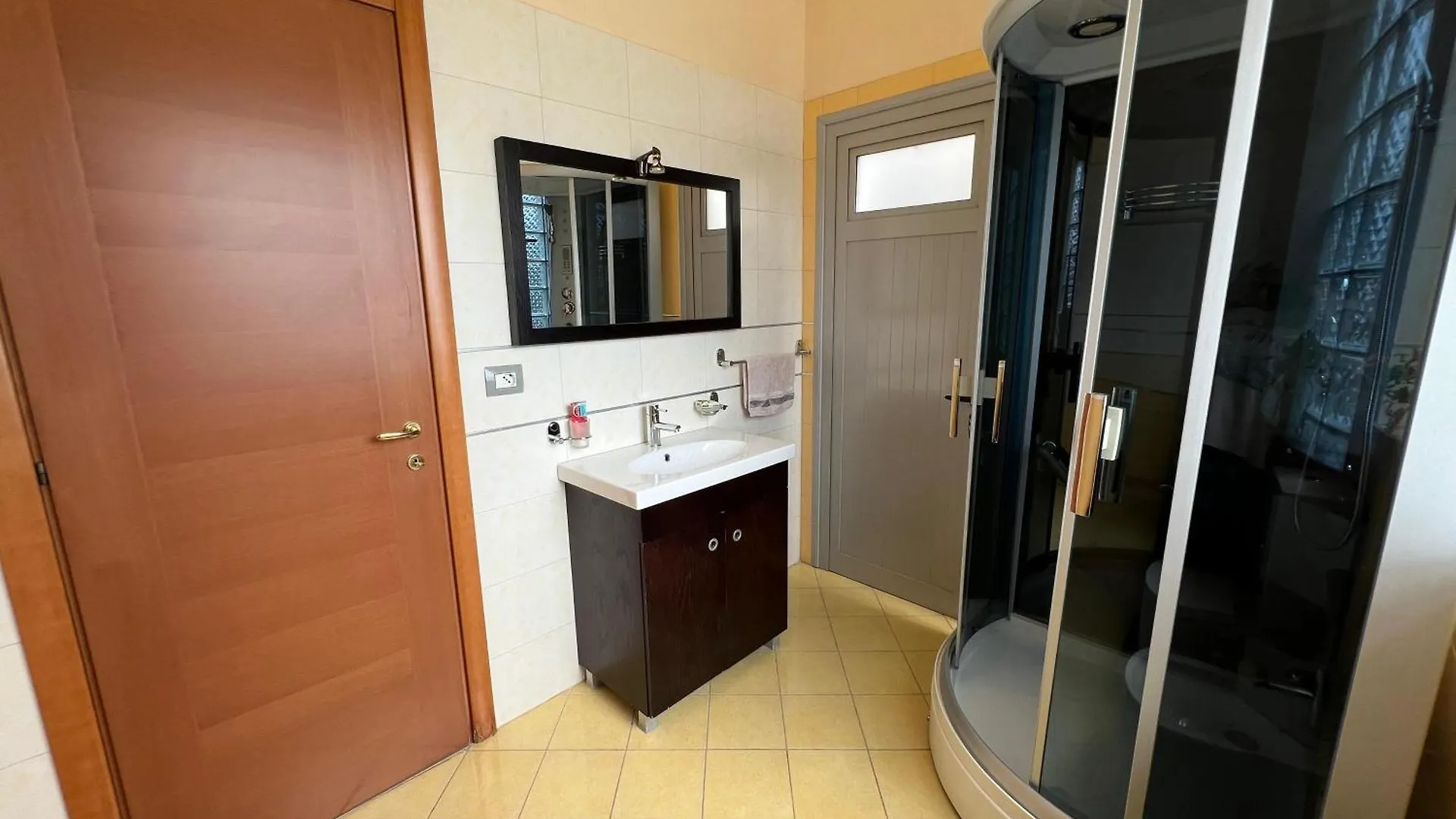 Apartment 189 Tirana 0*,